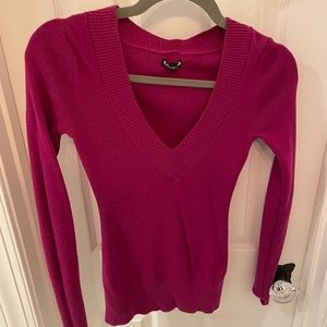 V neck express pullover sweater